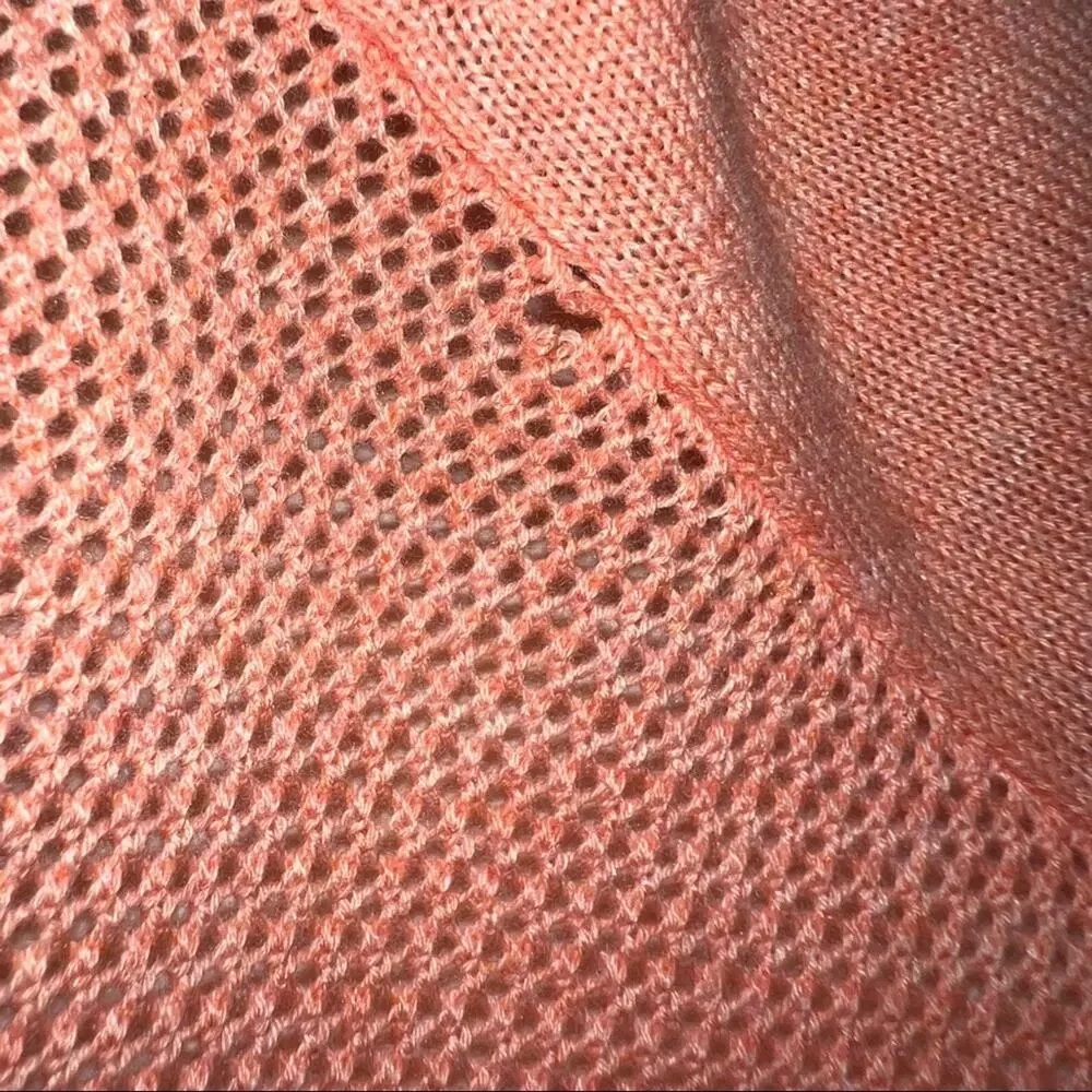 Tommy Bahama Cool Tide Islandzone V-neck Sweater(small imperfection)